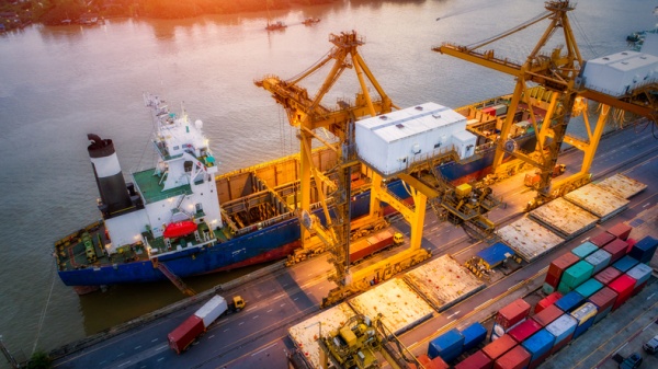 El transporte de máquinas herramienta usadas