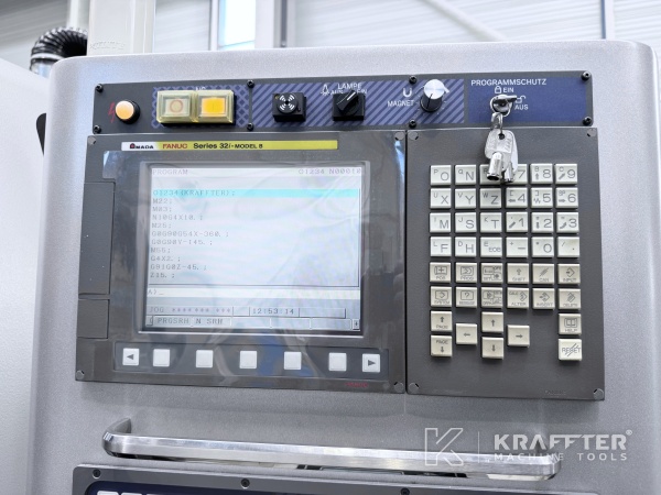 Control numerico FANUC series 32i-B en maquina herramienta AMADA Techster 84 90162