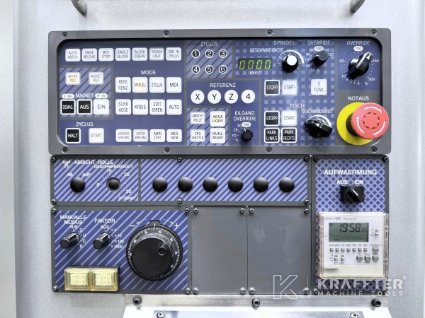 Panel de control en Rectificadora plana CNC AMADA Techster 84 90162 