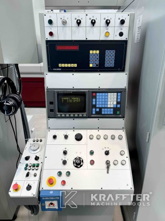 Control numerico FANUC Series 0-M en maquina herramienta HAUSER S40-400 90101