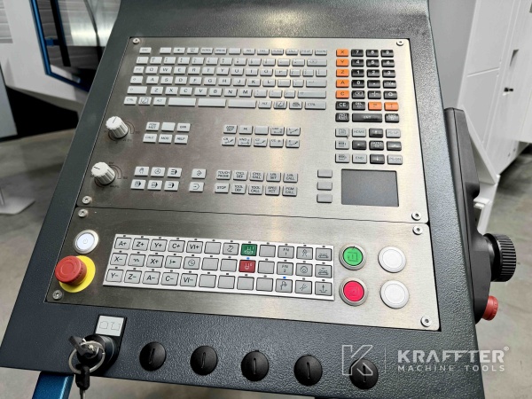 Panel de control en Centro de mecanizado AXILE G6 90104