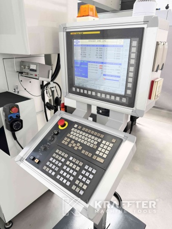 Control numerico FANUC 0i-MF en maquina herramienta HAUSER S40-400 90128
