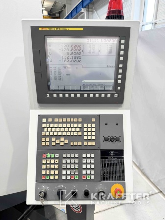 Control numerico FANUC 300i - MODEL A en maquina herramienta HAUSER S35-400 90095