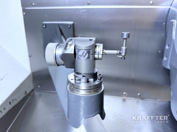Mecanizado de precisión con Centro de mecanizado HAAS UMC 750 SS 90145 de segunda mano.