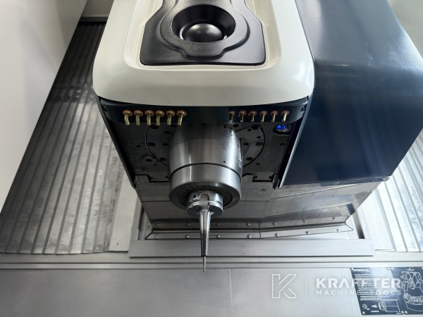 Mecanizado de precisión con Centro de mecanizado DMG MORI DMU 65 monoBLOCK 90170 de segunda mano.