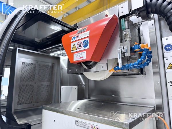 Rectificadora plana CNC con control numérico AMADA Techster 84 90162 Maquina herramienta usada