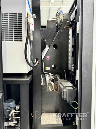 Venta de Centro de mecanizado EUMACH UMC1000 90122 Máquinas herramienta usadas - Kraffter