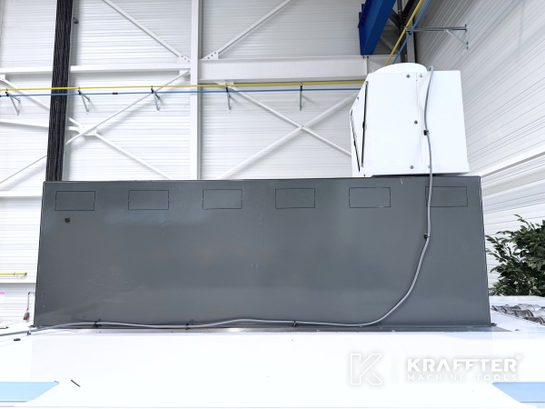 Máquina herramienta usada en venta HAAS UMC 750 SS 90145 ejes en KRAFFTER