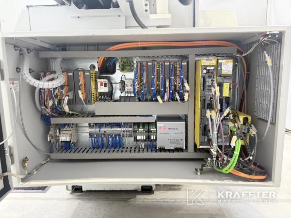 Armario electrico industrial para maquinaria industrial JONES & SHIPMAN 524 EASY 90158