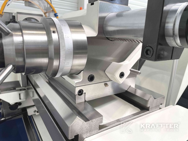 Torno convencional en venta SCHAUBLIN 150 20690-019 Máquinas herramienta usadas