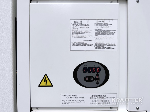 Torno vertical CNC en venta MAZAK Mega Turn 900 90171 Máquinas herramienta usadas