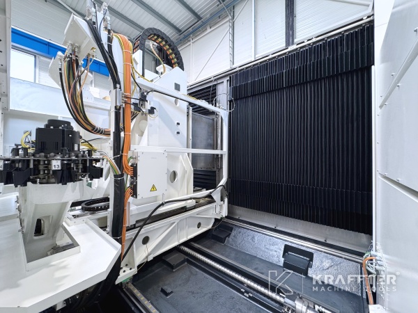 Centro de mecanizado en venta MAZAK VTC 800/30SR 90187 Máquinas herramienta usadas