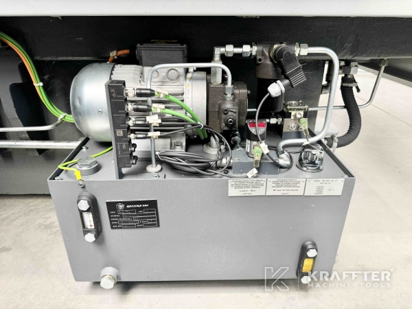 Rectificadora cilindrica CNC en venta TACCHELLA Elektra UA 1200 90114 Máquinas herramienta usadas