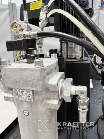 Compraventa internacional Centro de mecanizado MAZAK Variaxis C-600 90161