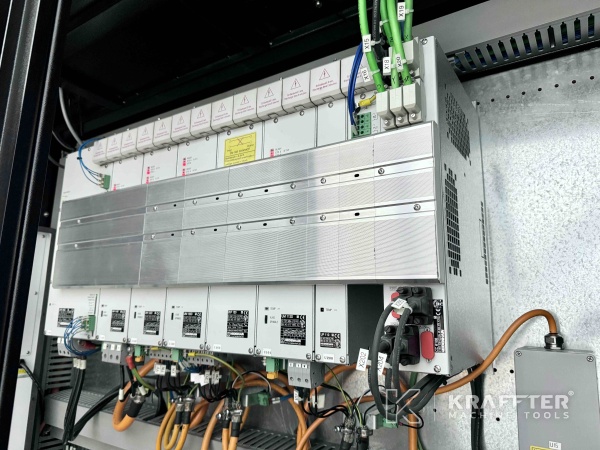 Armario electrico industrial en EUMACH UMC1000 90122