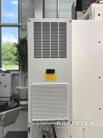 Compra y venta en todo el mundo de Centro de mecanizado HURON VX6 APC 90072