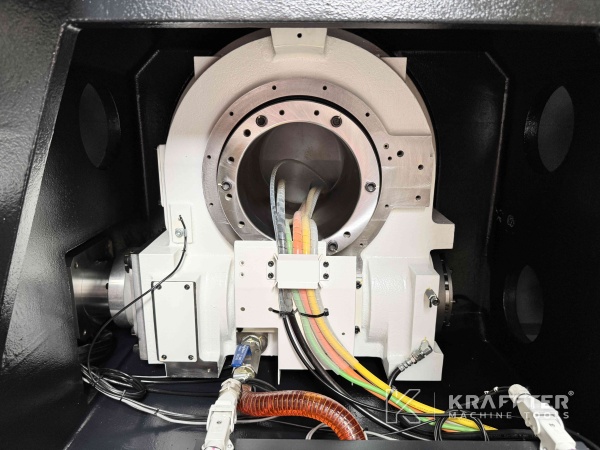 MAZAK Variaxis C-600 90161 Gran mesa para fabricación de moldes y matrices