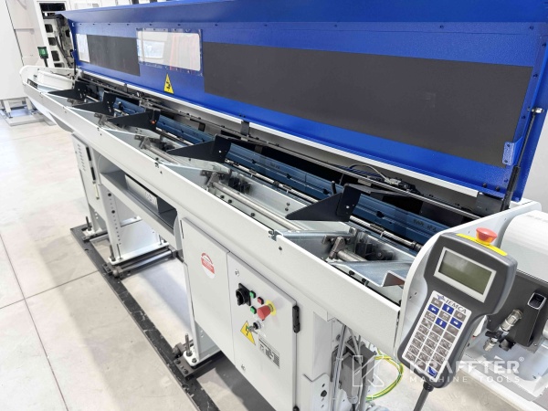 Sistema de alimentacion de cargador de barras para máquinas herramienta WILLEMIN MACODEL W 408 MT 90131