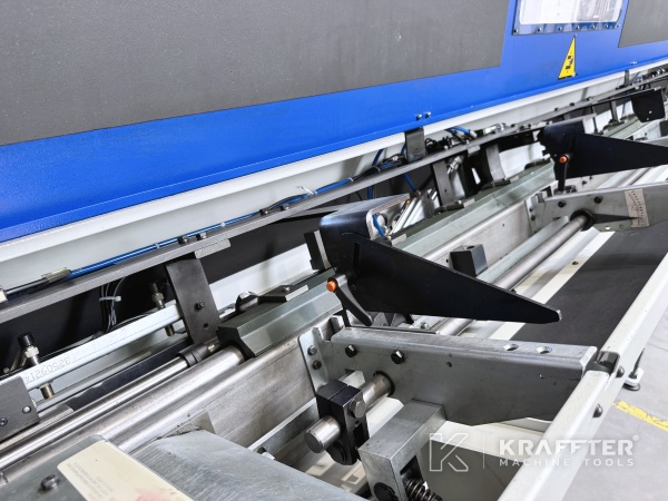 NAKAMURA TOME WT 100 con alimentador de barras 90182