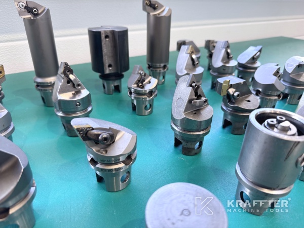 Accesorios, equipos, utillaje Torno vertical CNC MAZAK Mega Turn 900 90171