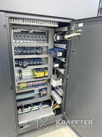 Armario electrico industrial para maquinaria industrial DMG MORI DMU 65 monoBLOCK 90170