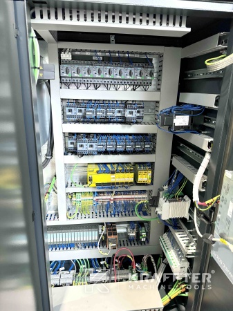 Armario electrico industrial para maquinaria industrial DMG MORI DMU 75 monoBLOCK 90094