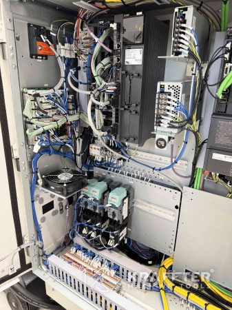 Armario eléctrico Centro de mecanizado MAZAK Variaxis C-600 90161