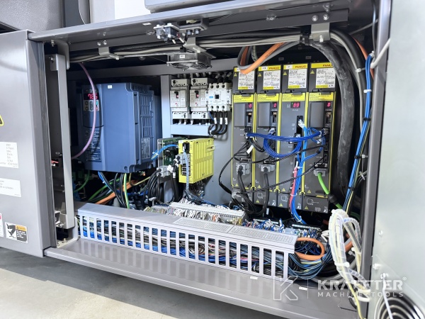 Armario electrico industrial en AMADA Techster 84 90162