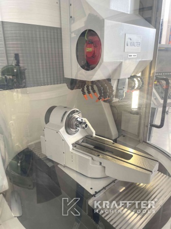 Mecanizado de precisión con Afiladora CNC WALTER Helitronic Power 90076 de segunda mano.