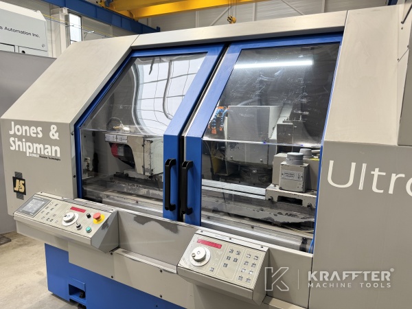 Rectificadora cilindrica CNC para metal de ocasión JONES & SHIPMAN Ultramat-X 90084