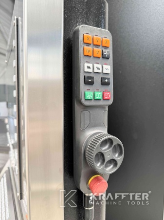 Panel de control en Centro de mecanizado FAGIMA Jazz L5 AX 90102 