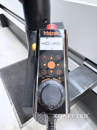 Centro de mecanizado para metal de segunda mano MAZAK VTC 800/30SR  ejes 90187