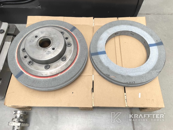 Accesorios, equipos, utillaje Rectificadora cilindrica CNC OKUMA GP-26T II 20690-023