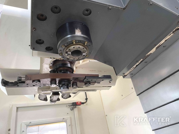 Centro de mecanizado con control numérico HURON VX6 APC 90072 Maquina herramienta usada