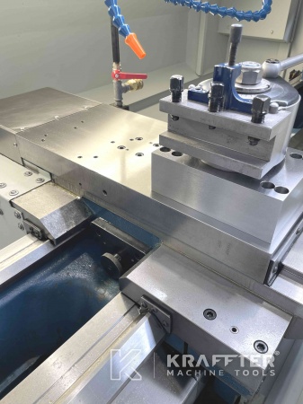 Mecanizado de precisión con Torno autoaprendizaje ROMI M 510 90065 de segunda mano.