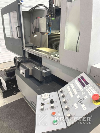 Mecanizado de precisión con Rectificadora plana OKAMOTO ACC 52 SA 20690-027 de segunda mano.