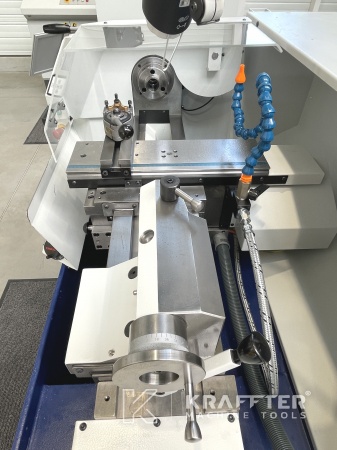 Torno con control numérico SCHAUBLIN 225 20690-007 Maquina herramienta usada