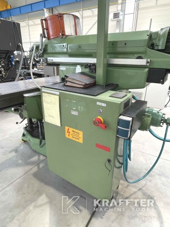 Mecanizado de precisión con Fresadora convencional HURON MU 66 Variation 20690-029 de segunda mano.