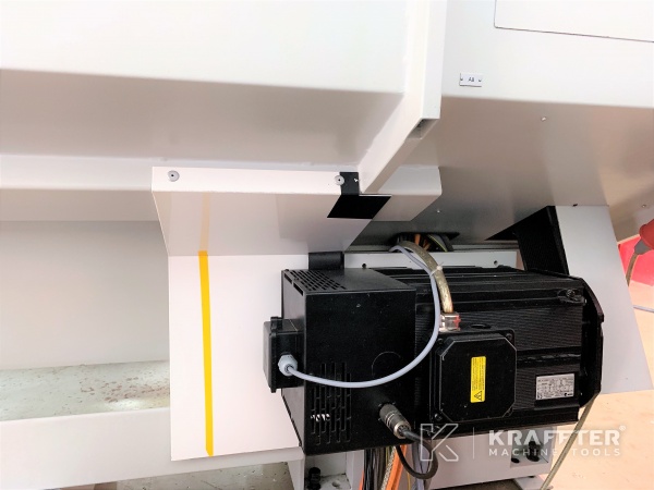 Torno con control asistido DMT KERN Status 20689-933