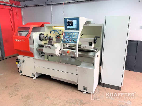 Máquina herramienta de torneado DMT KERN Status 20689-933