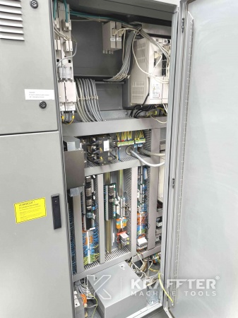 Torno CNC para metal de segunda mano TRAUB TNC 42 / 65 8 ejes 20690-037