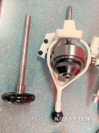 Torno convencional SCHAUBLIN 70-CF 20689-949 disponibles en España, Europa y a nivel internacional