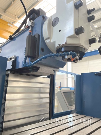 Mecanizado de precisión con Fresadora CNC PEDERSEN VPF-970TI 20689-997 de segunda mano.