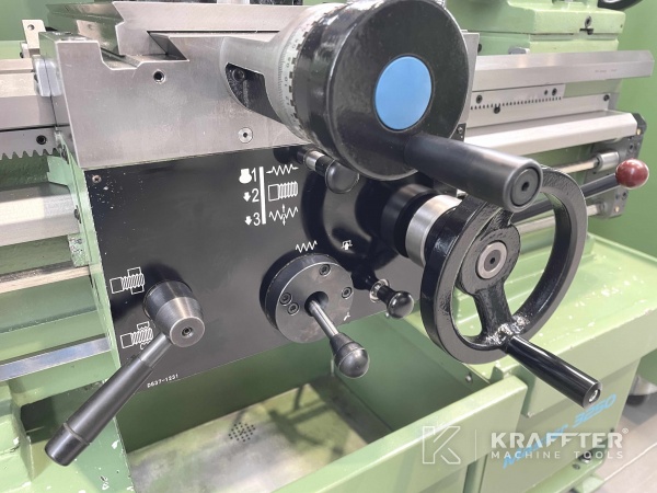 Torno convencional COLCHESTER MASTER VS 3250 para procesos de mecanizado 20690-022