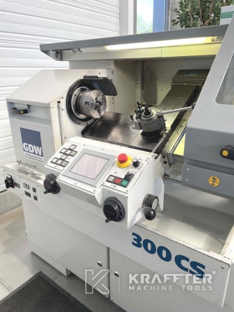 Torno autoaprendizaje en venta GDW 300 CS 90069 Máquinas herramienta usadas