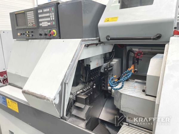 Mecanizado de precisión con Torno cabezal movil STAR SR-32 90071 de segunda mano.
