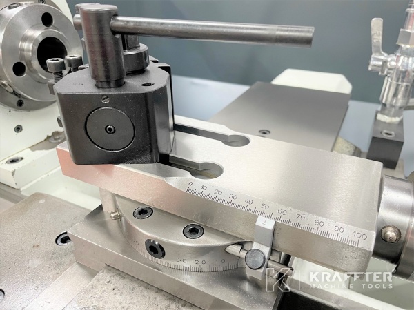 Torno convencional SCHAUBLIN 135 20689-978 de segunda mano en venta
