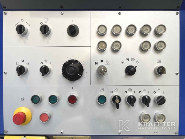 Placa de características Rectificadora por coordenadas HAUSER S35-400 en KRAFFTER Machine Tools 90064