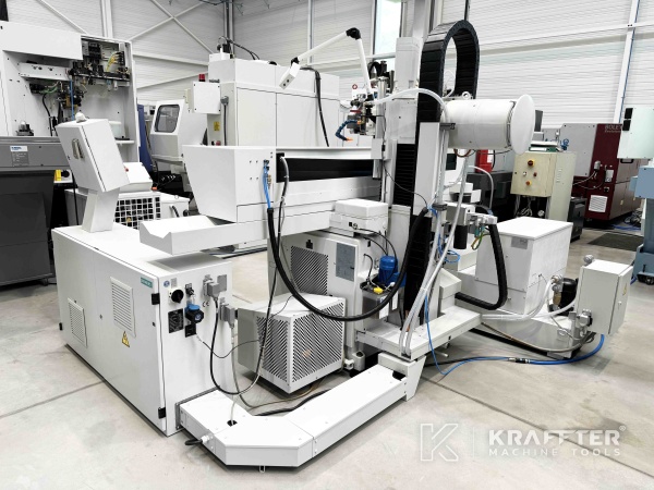 Mecanizado de precisión con Rectificadora plana CNC JUNG JE 525 P 90091 de segunda mano.