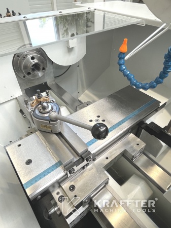 Torno de alta precisión de segunda mano SCHAUBLIN 225 20690-007 Maquina herramienta